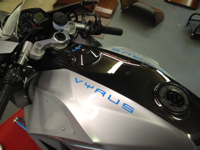 vyrus 986